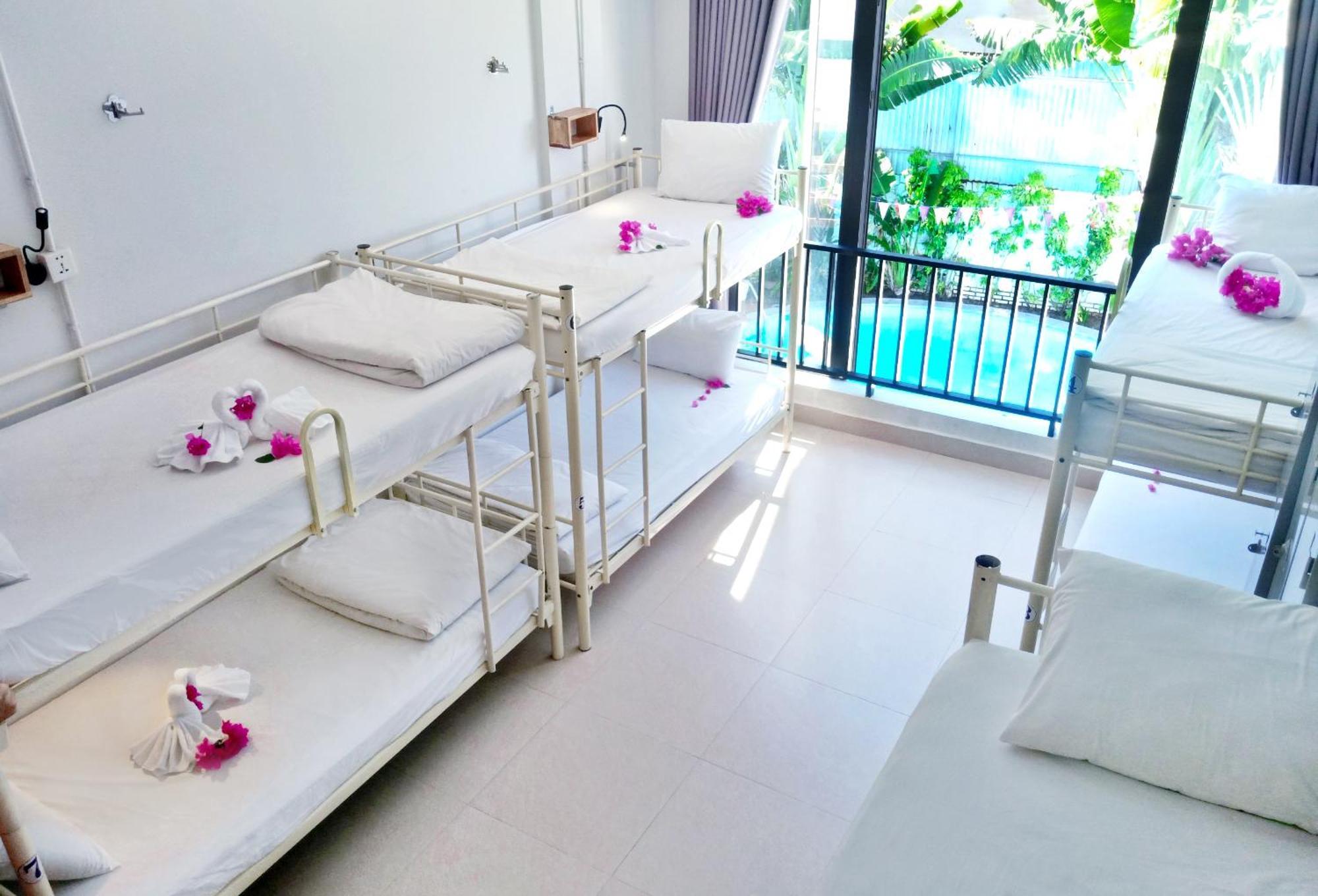 Bed Station Hostel & Pool Bar Hoi An " Former Sunflower" Екстериор снимка